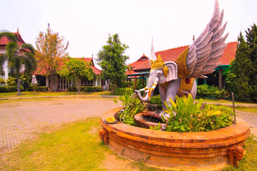 Karinthip Village Чиангмай Экстерьер фото